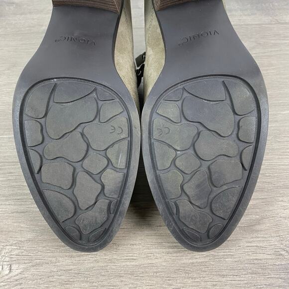 Vionic Stone Tan Gray Suede Cecily Waterproof Block Heel Booties Sz.8.5 - Picture 14 of 16